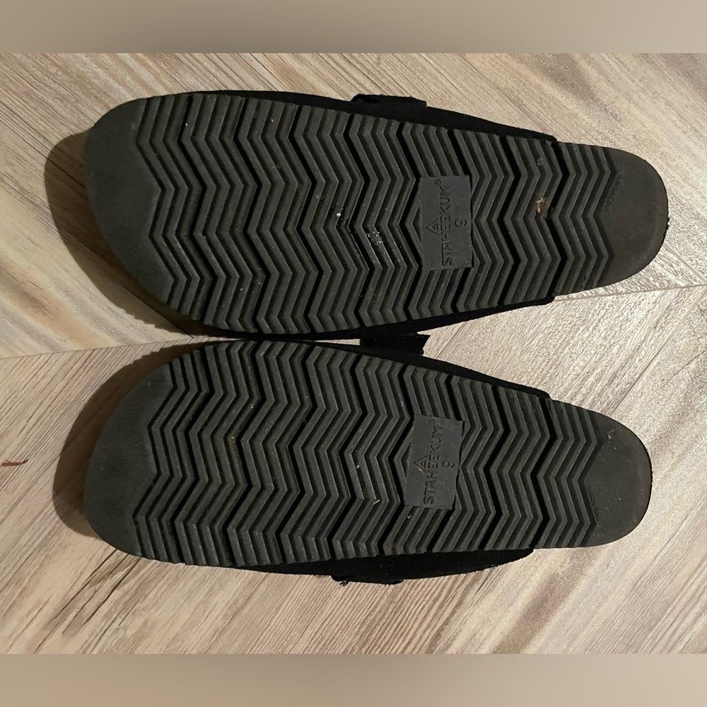 Black Clogs - Picture 3 of 3